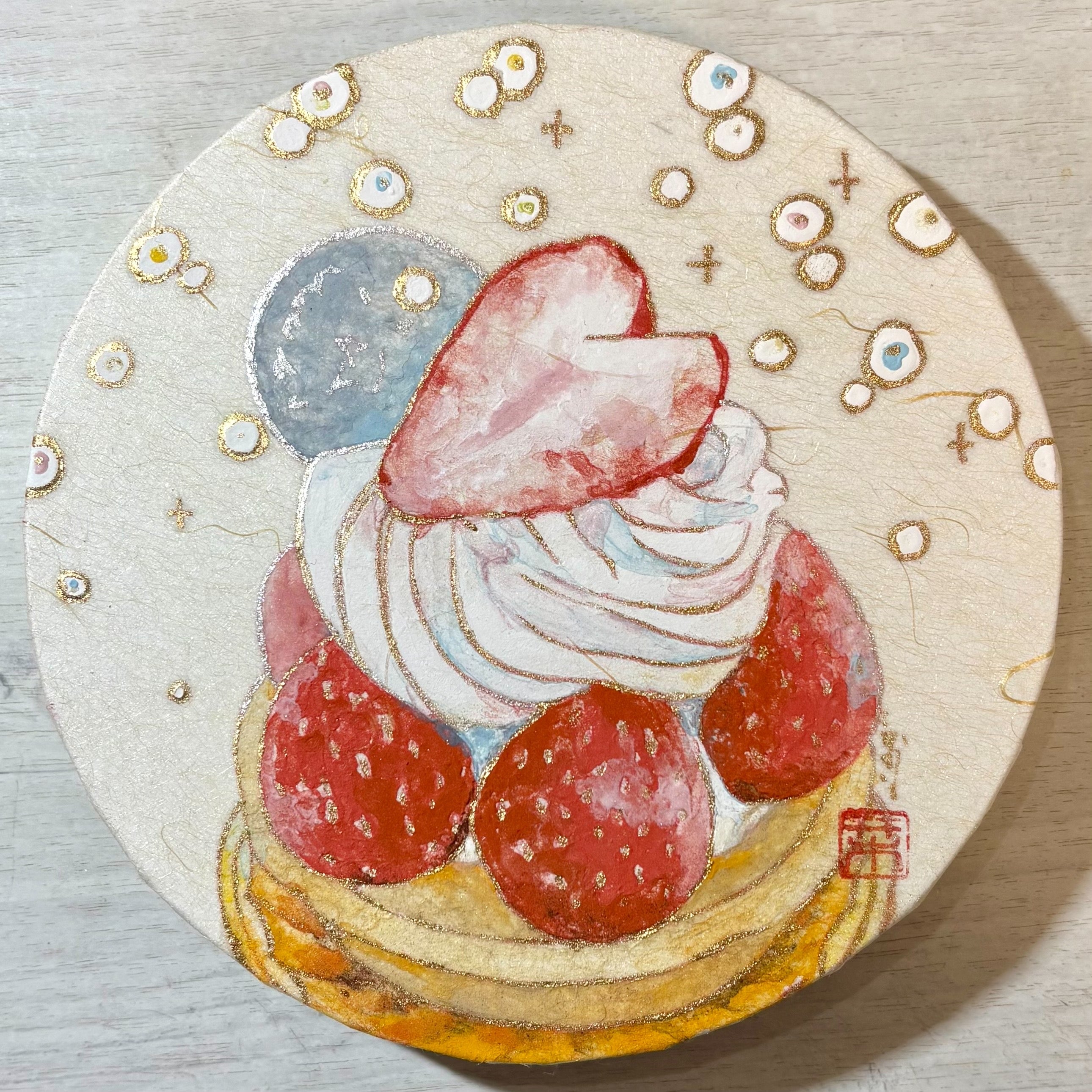 「いちごタルトにかすみ草」